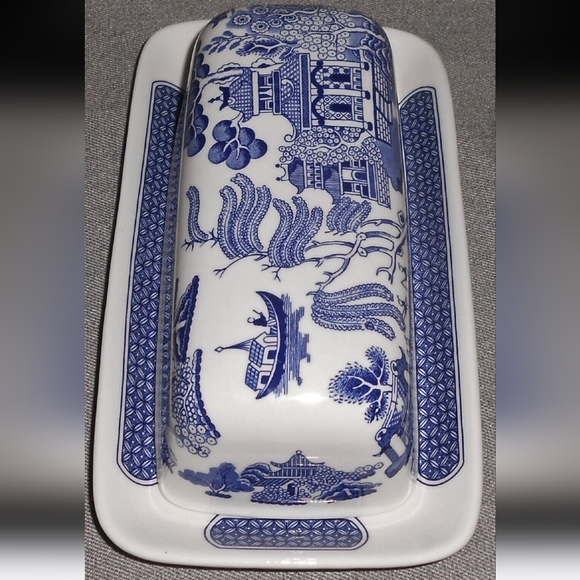 Churchill Willow Blue Pattern 1/4 Lb Butter - Picture 2 of 7